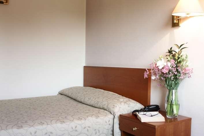 Hotel City ピアチェンツァ 部屋 写真